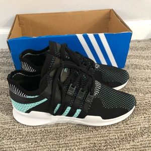 Women Adidas sneakers